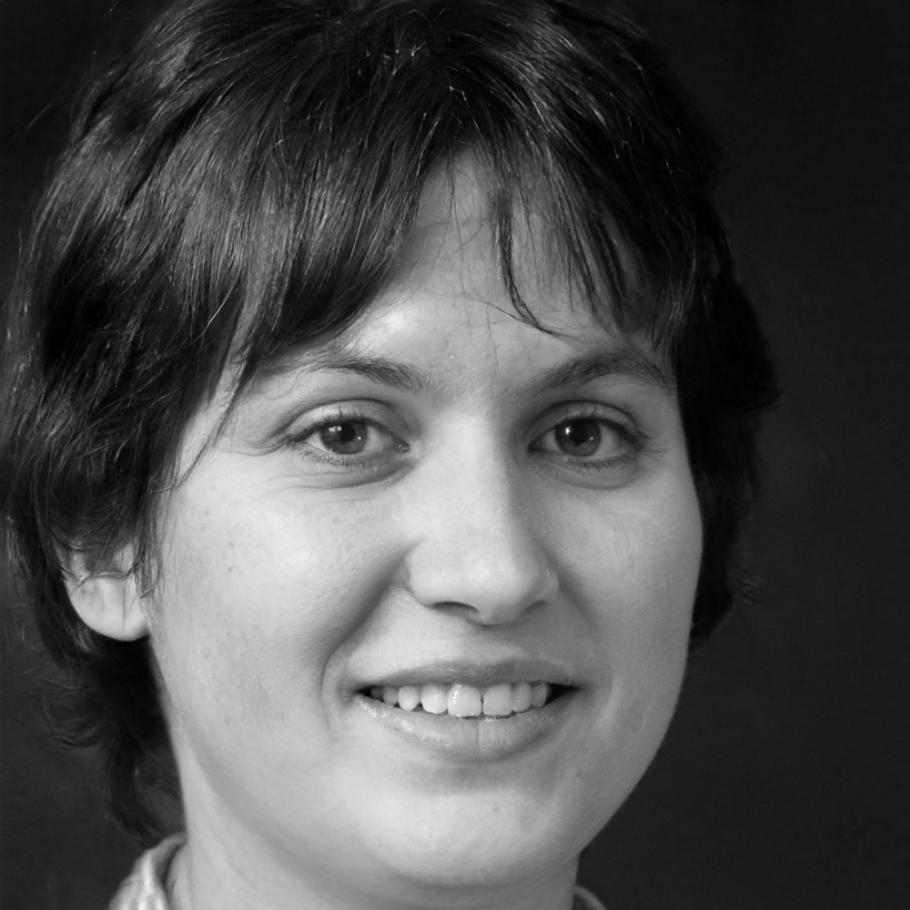 Rachel Thornton, Senior Financial Analyst